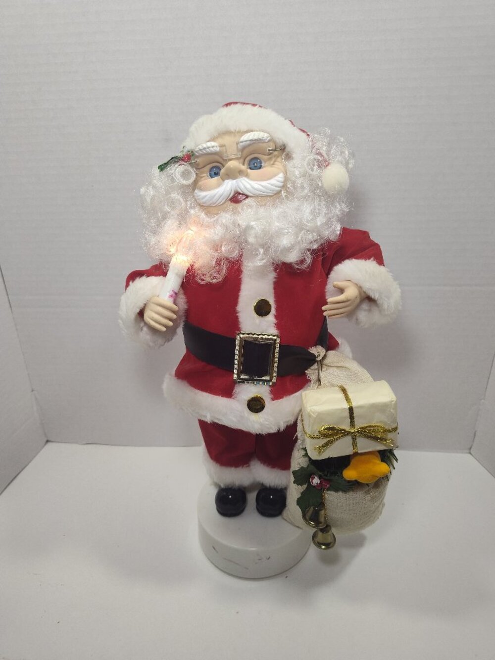 Vintage 18" Animated Musical Santa Claus Lights Up Plays 3 Songs Tested Works